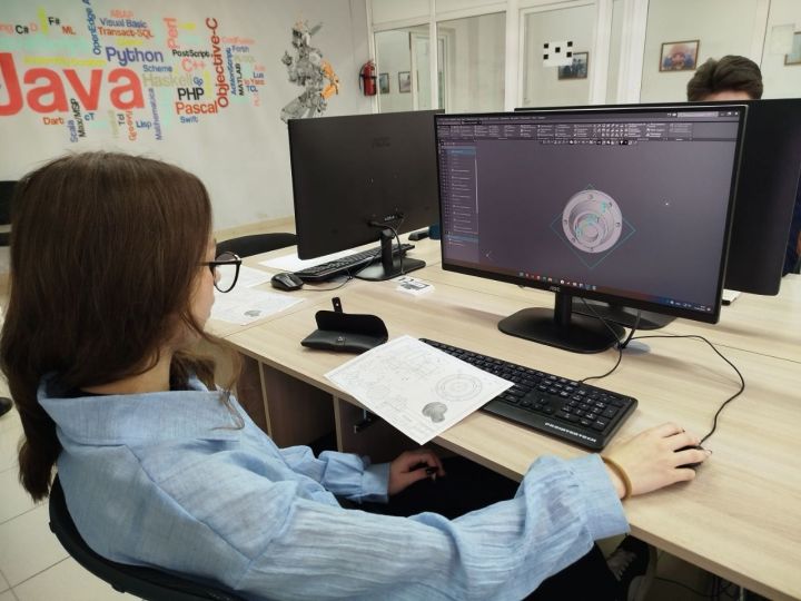 Республиканская олимпиада по компьютерной инженерной графике в Мамадыше