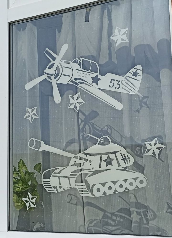 Мамадышцы присоединились к акции «Окна Победы»