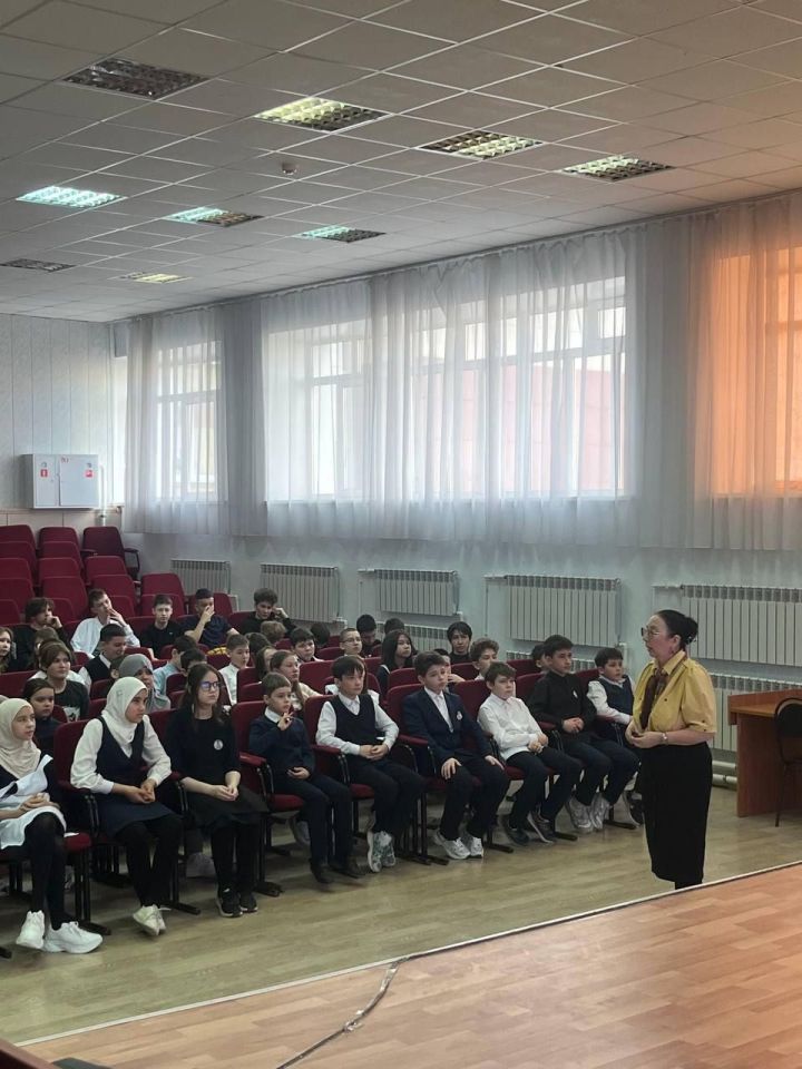 Встреча медицинского психолога с учащимися прошла в лицее