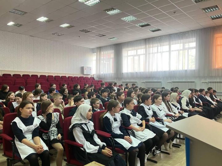 Встреча медицинского психолога с учащимися прошла в лицее