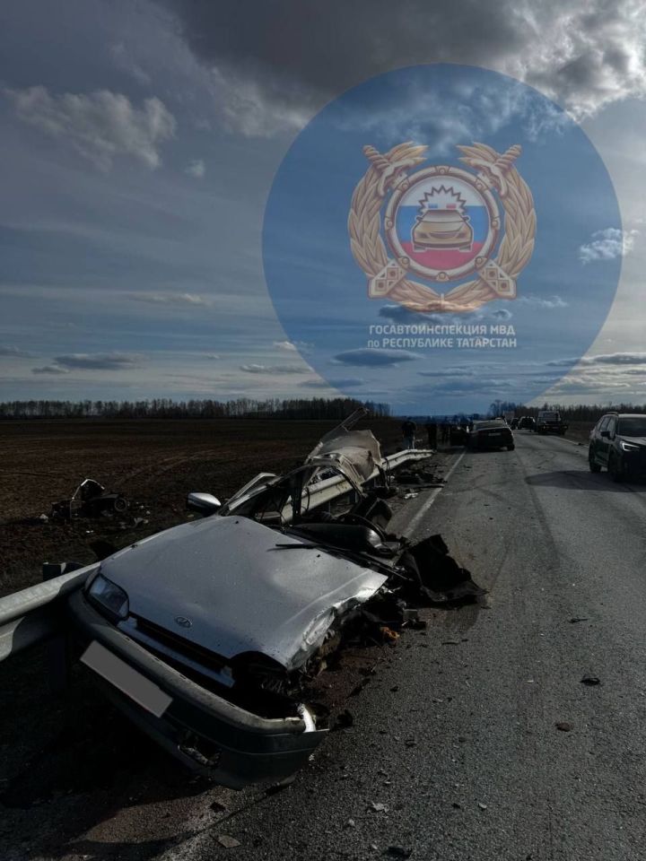 Два смертельных ДТП в Татарстане: водители погибли при обгонах