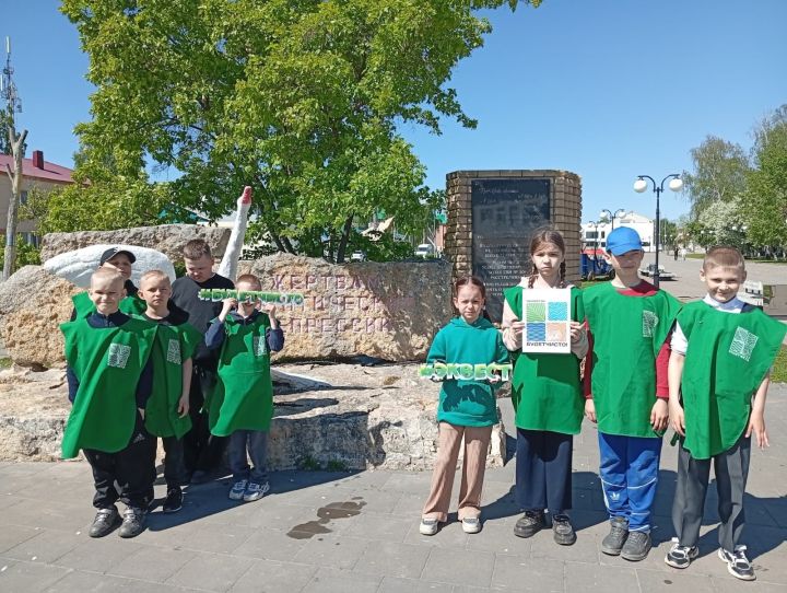 Эковолонтеры привели в порядок мемориал жертвам репрессий в Мамадыше