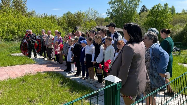 В Мамадышском районе открыли мемориальную доску героям СВО братьям Череневым