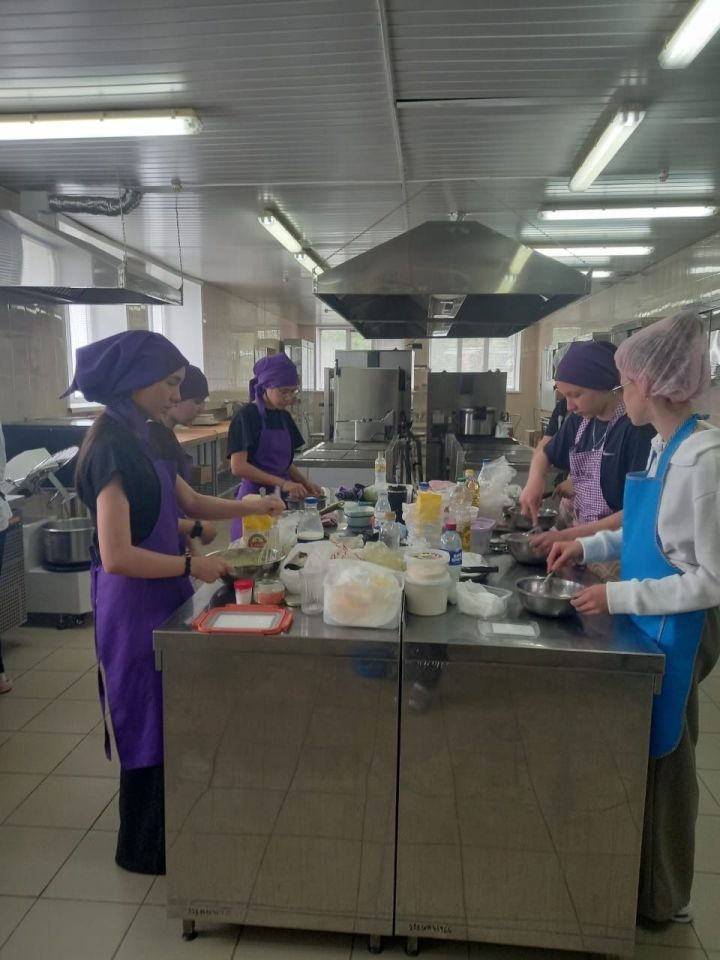 Юные кулинары Мамадыша успешно завершили обучение