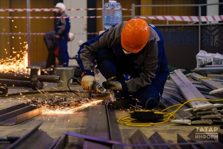 В Татарстане усиливают привлекательность рабочих специальностей