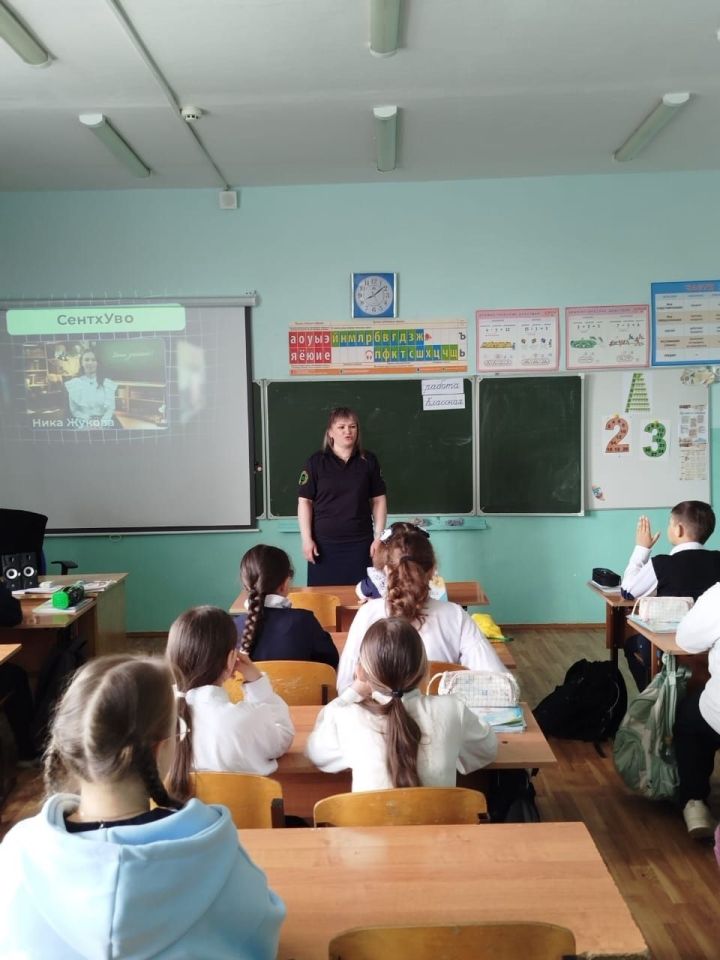 Школьникам напомнили о безопасности на дорогах