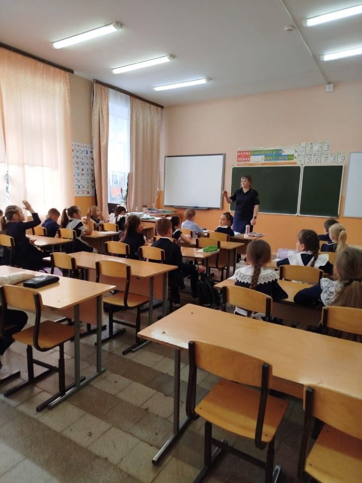 Школьникам напомнили о безопасности на дорогах