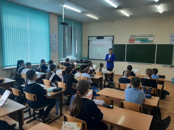 Школьникам напомнили о безопасности на дорогах