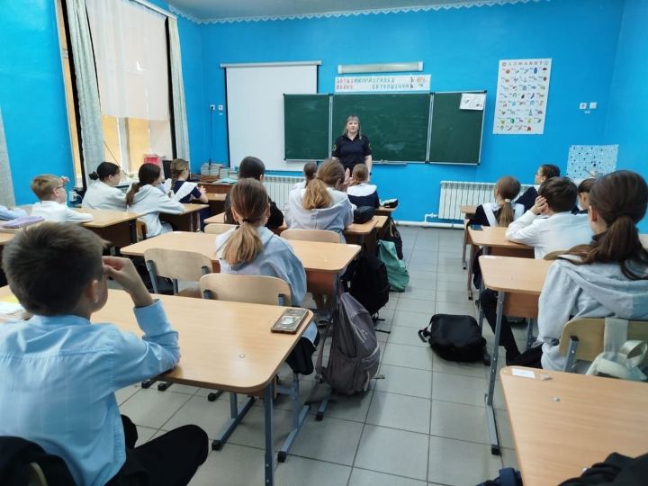 Школьникам напомнили о безопасности на дорогах