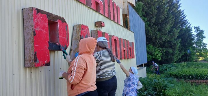 Обновляется стела при въезде в Мамадышский район