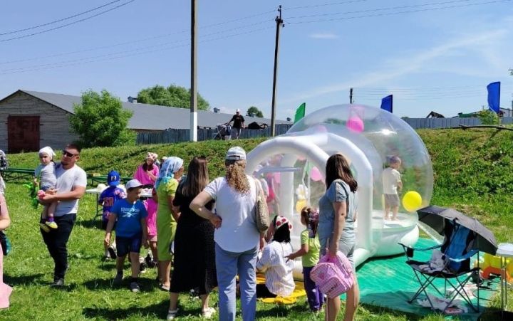 Праздник детства от ГК «Родные места» состоялся в Мамадышском районе