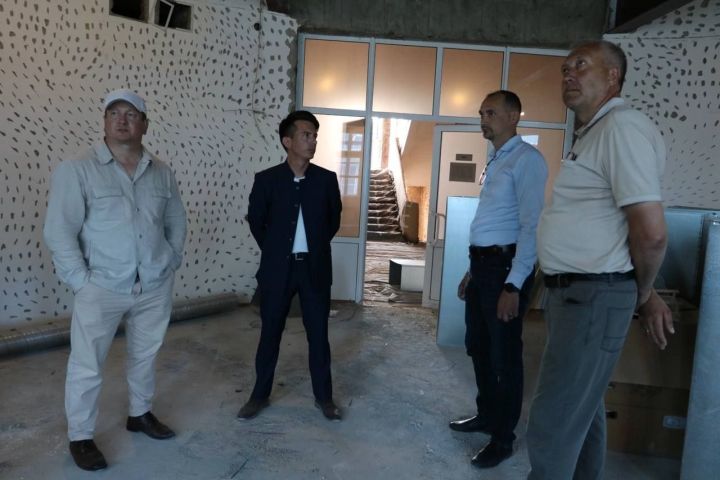 В Мамадышском районе идет капитальный ремонт здания администрации