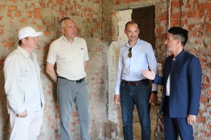 В Мамадышском районе идет капитальный ремонт здания администрации