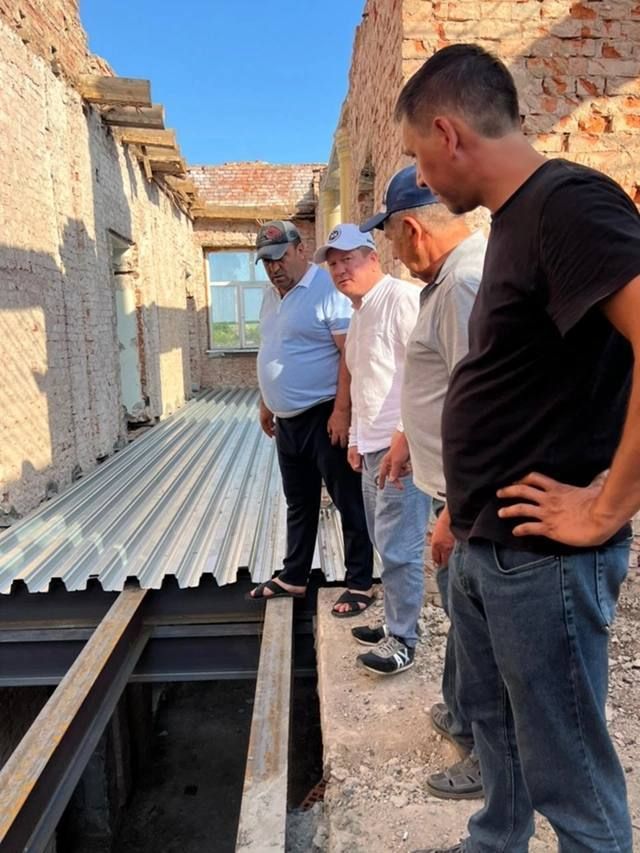 Глава Мамадышского района проверил ход ремонта соцобъектов в Нижнем Таканыше