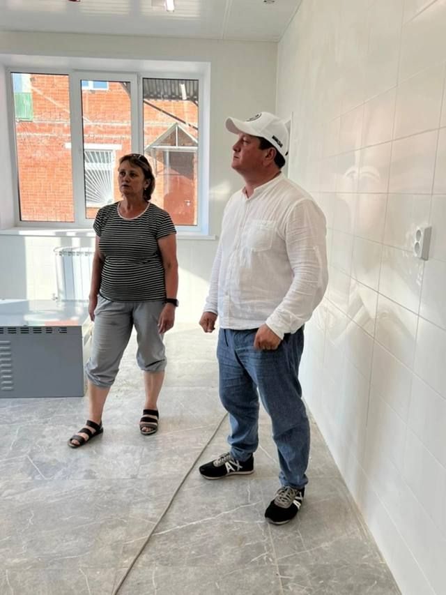 Глава Мамадышского района проверил ход ремонта соцобъектов в Нижнем Таканыше