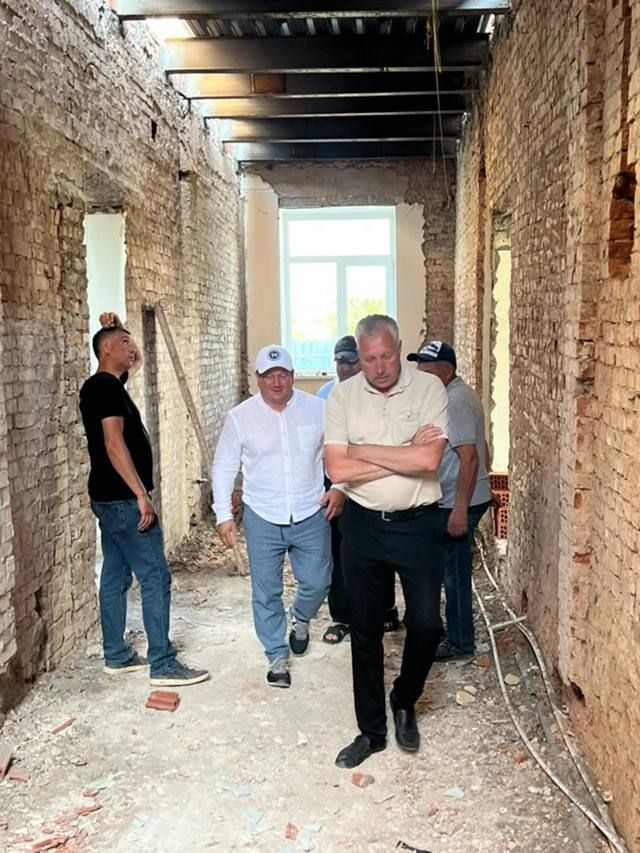 Глава Мамадышского района проверил ход ремонта соцобъектов в Нижнем Таканыше