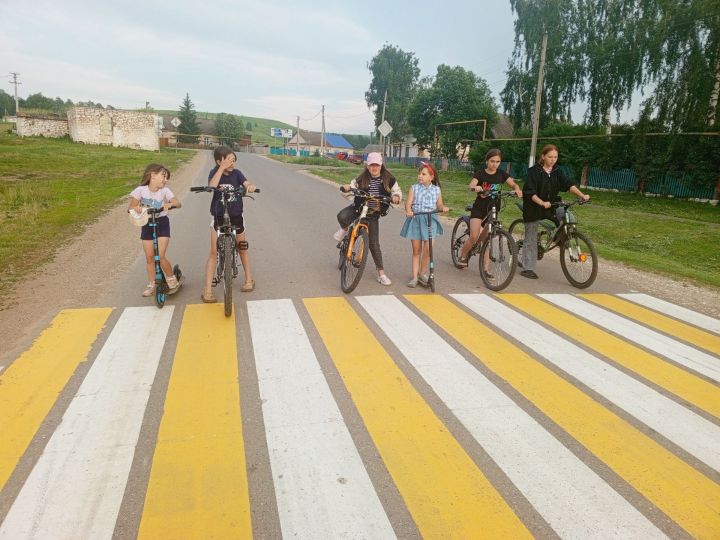 В Тавельском СДК прошла беседа по ПДД для детей