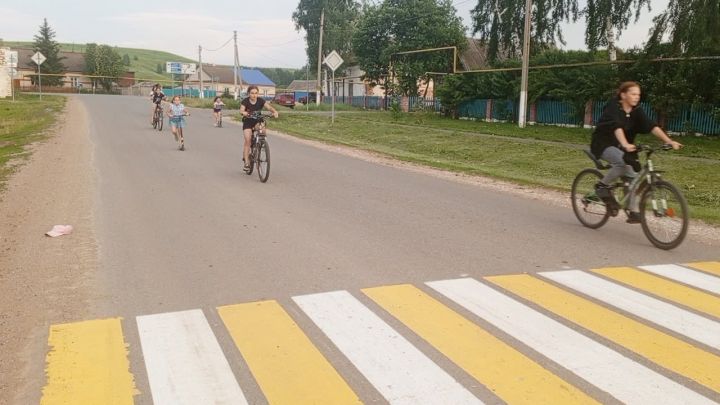 В Тавельском СДК прошла беседа по ПДД для детей