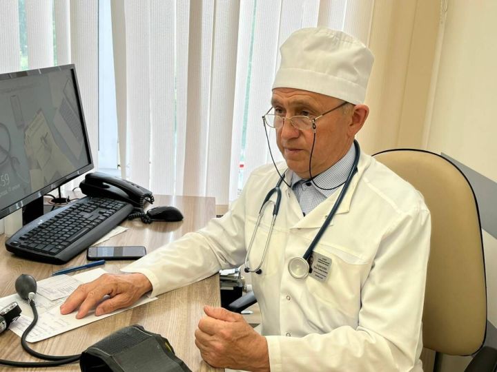 63-летний пенсионер из Набережных Челнов поступил в медицинский колледж