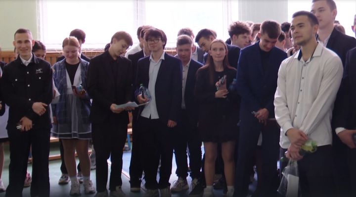 13 выпускников Мамадышского района стали высокобальниками по ЕГЭ