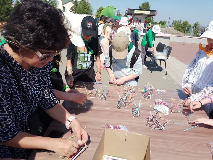 Школьники Мамадыша показали свои знания в фестивале «Физмат прорыв»