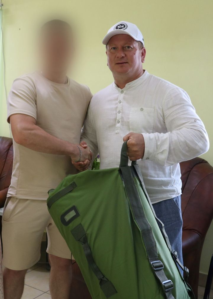 Глава района встретился с участником СВО, вернувшимся в отпуск