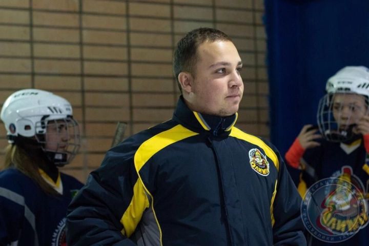 Артур Габбасов: «Хоккей — это команда. И тренер тоже её часть»