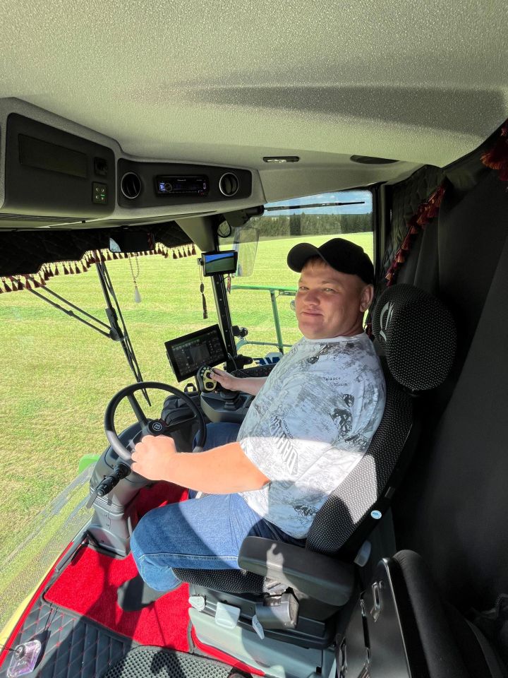 Фаниль Ибрагимов - мастер уборочной страды