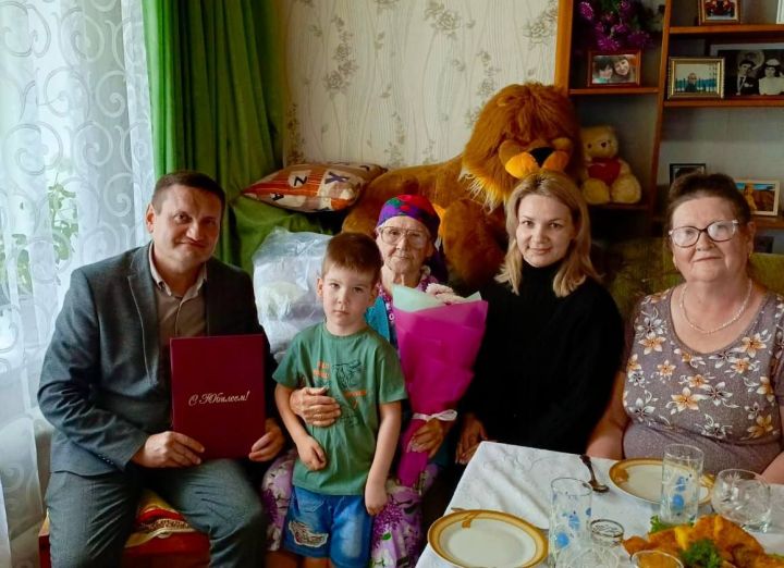 Жительница города Мамадыш отмечает 90-летие