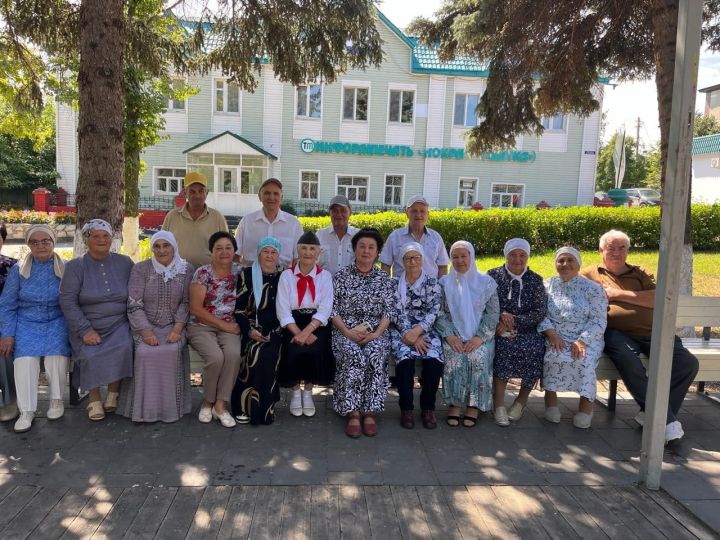 Выпускники 1969 года школы №2 города Мамадыш встретились на 56-летие