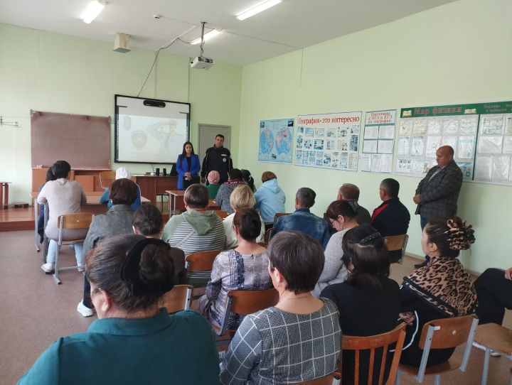 Неделя БДД: межведомственная профилактическая работа охватила сельские школы