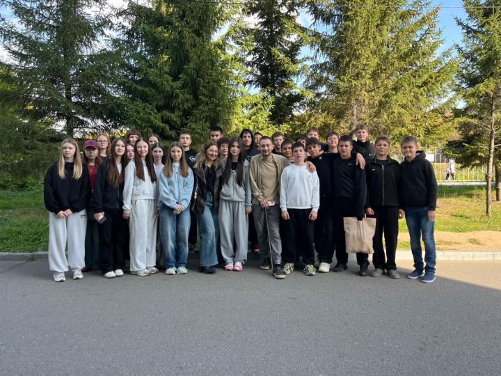 Мамадышские школьники встретились с бойцом СВО