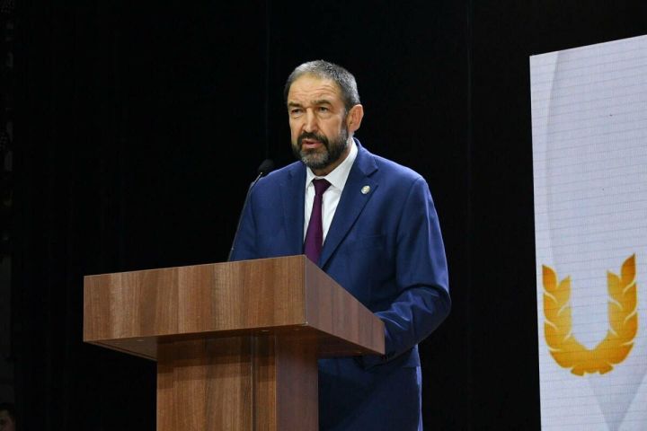 Алексей Песошин отметил вклад профсоюзов Татарстана в социальную стабильность