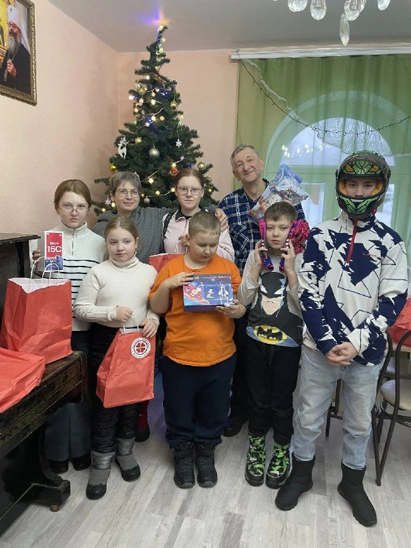Благотворительный фонд исполнил рождественские мечты мамадышских детей