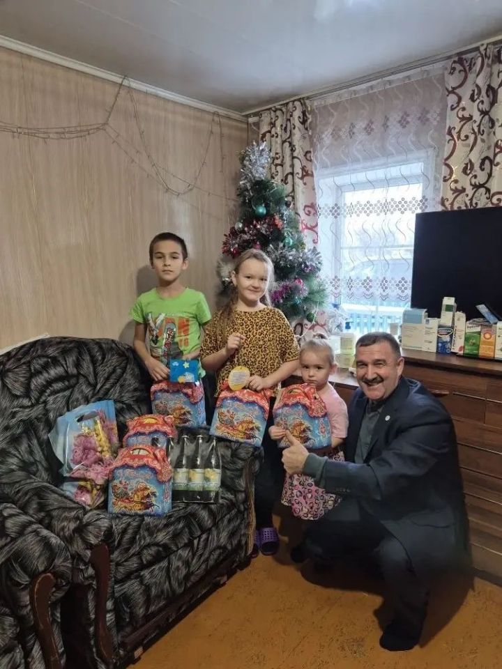 Завершилась традиционная благотворительная акция «Ёлка Желаний»!