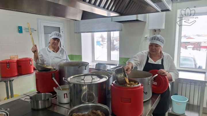 Пищеблок Мамадышской ЦРБ раскрыл секреты лечебного питания