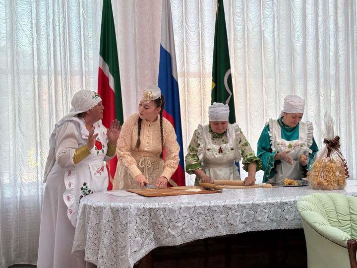 Татарстанда милли рухтагы туйлар уздыручы яшь гаиләләргә грантлар бирелде