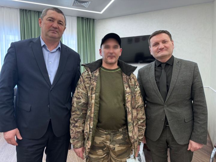 В Мамадыше состоялась встреча с боцом СВО с позывным «Лысый»