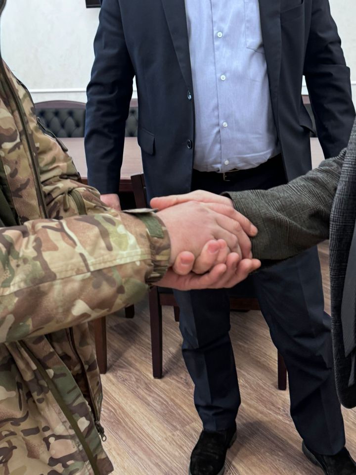 В Мамадыше состоялась встреча с боцом СВО с позывным «Лысый»