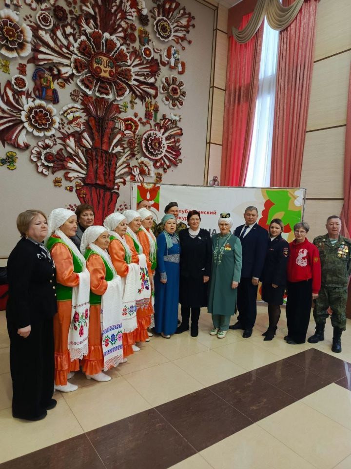 Мамадышская делегация успешно выступила на конкурсе «Женщина года»