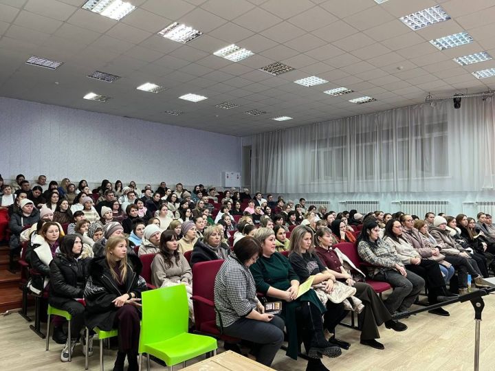 Эксперты и родители обсудили безопасность детей в школе и за её пределами