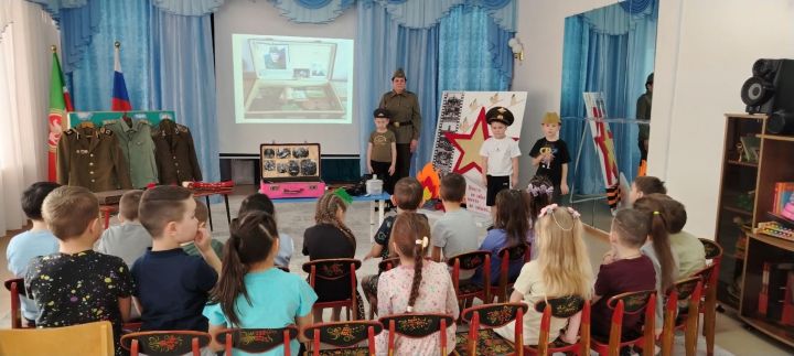 В детском саду «Лейсен» открылся мини-музей «Чемодан боевой памяти»