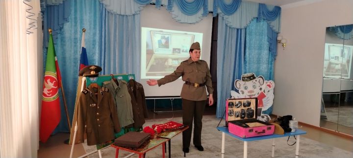 В детском саду «Лейсен» открылся мини-музей «Чемодан боевой памяти»