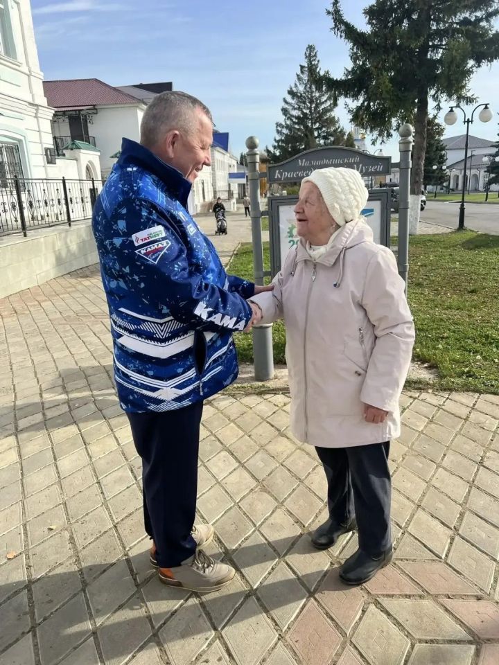 Легендарный педиатр Мамадыша Нина Тойминцева отметила 90-летие