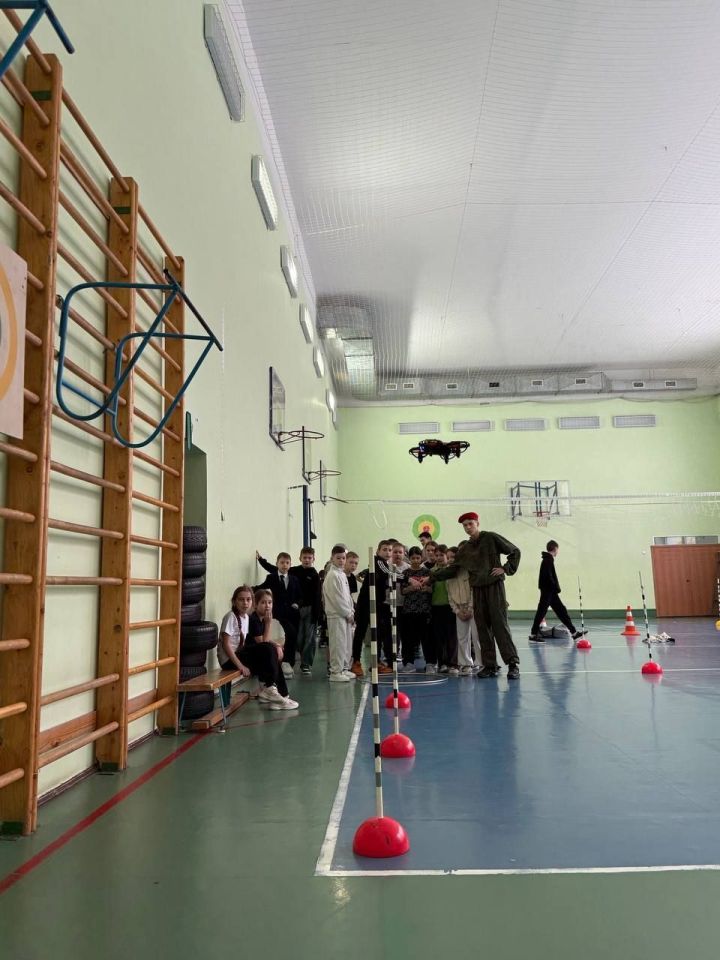 В школе №3 Мамадыша прошла патриотическая игра «Зарница 2.0»