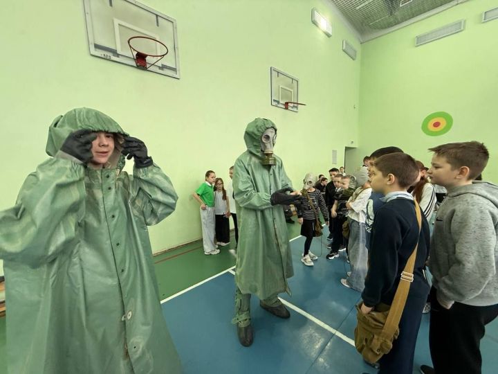 В школе №3 Мамадыша прошла патриотическая игра «Зарница 2.0»