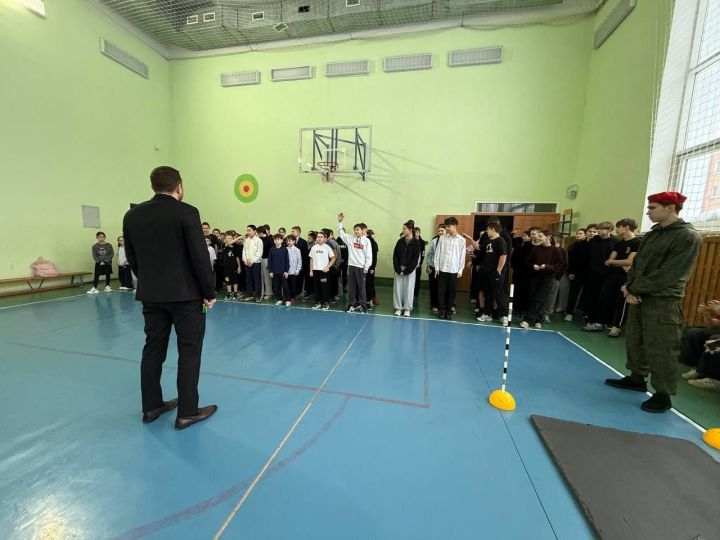 В школе №3 Мамадыша прошла патриотическая игра «Зарница 2.0»