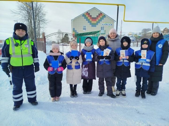 Спасти жизнь – пристегнуть ремень: юные инспекторы провели важную акцию