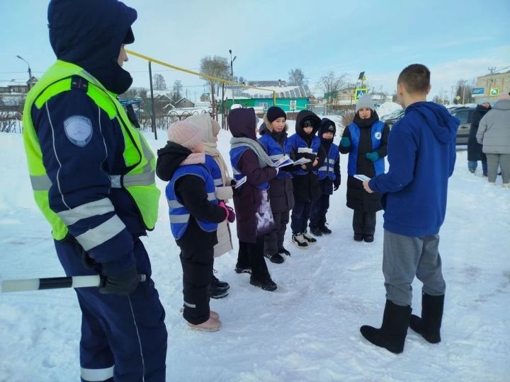 Спасти жизнь – пристегнуть ремень: юные инспекторы провели важную акцию