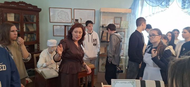 В Мамадышской ЦРБ прошел профориентационный день для школьников